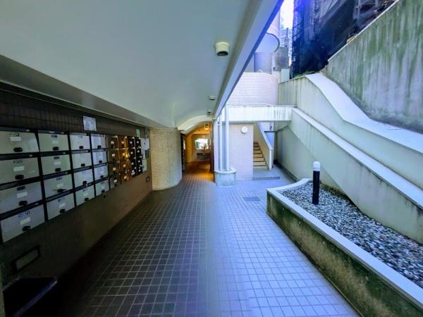 ロイヤルフラット野毛山弐番館