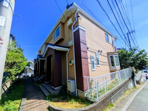 横浜市神奈川区片倉5丁目のテラスハウス
