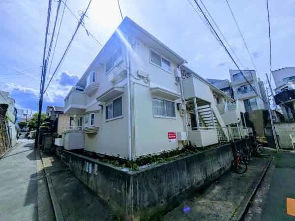 横浜市西区西戸部町２丁目のアパート