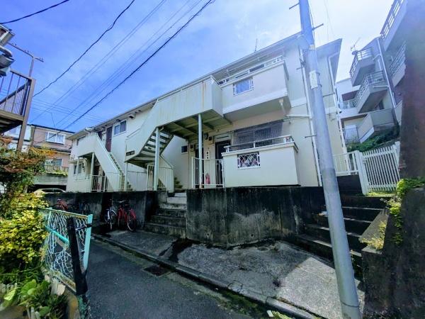 横浜市西区西戸部町２丁目のアパート