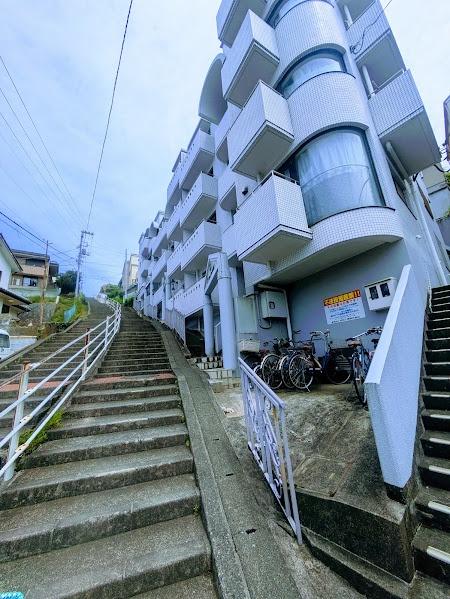 横浜市保土ケ谷区峰岡町３丁目のマンション