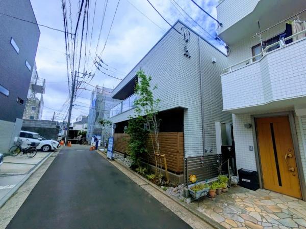 横浜市神奈川区上反町１丁目のアパート