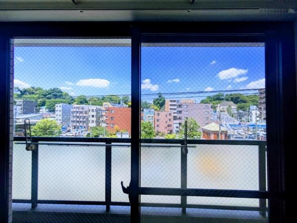 横浜市西区浅間町１丁目のマンション