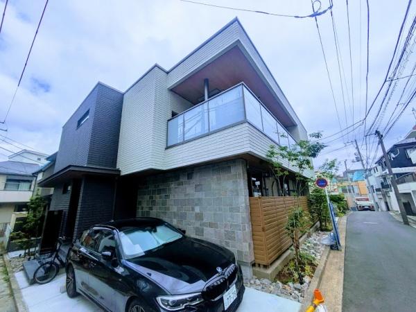 横浜市神奈川区上反町１丁目のテラスハウス