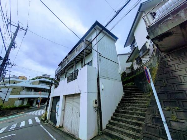 横浜市保土ケ谷区桜ケ丘2丁目のアパート