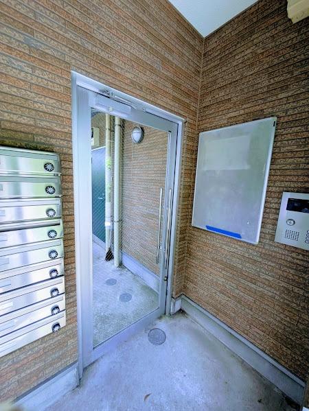 横浜市南区蒔田町のアパート