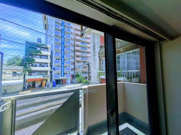 横浜市中区初音町３丁目のマンション