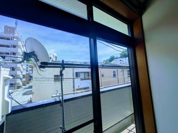 横浜市中区石川町１丁目のアパート