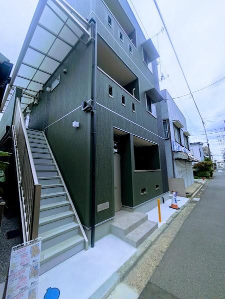 横浜市神奈川区白幡向町のアパート
