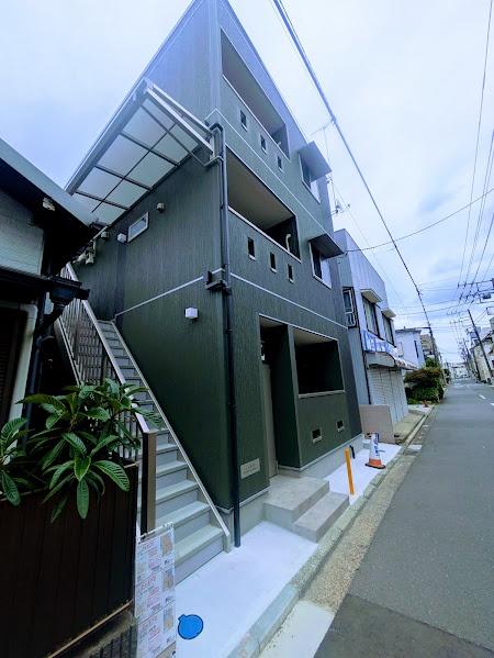 横浜市神奈川区白幡向町のアパート