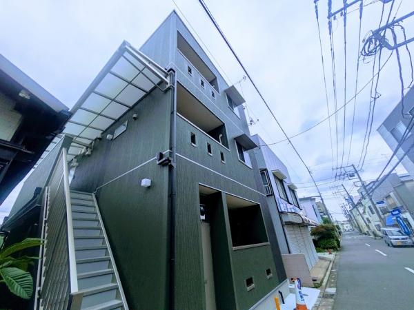横浜市神奈川区白幡向町のアパート