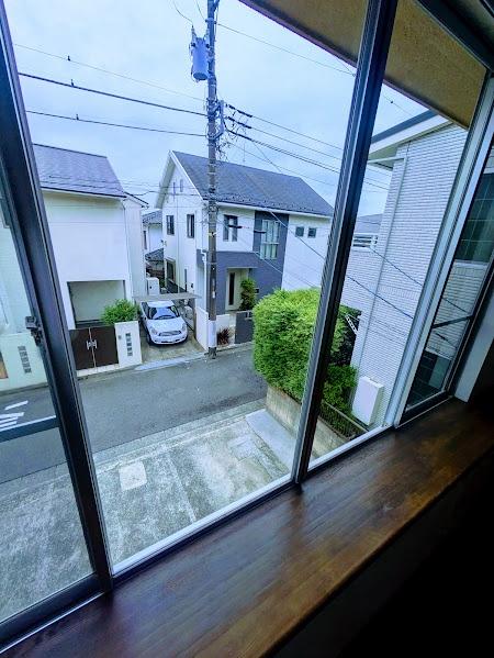 横浜市保土ケ谷区新桜ケ丘２丁目のテラスハウス