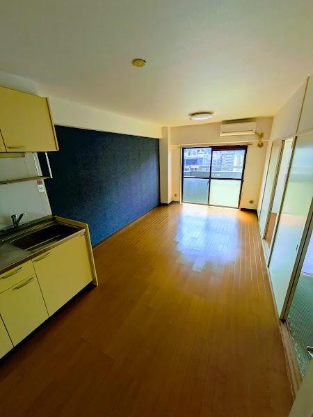 横浜市西区浅間町３丁目のマンション