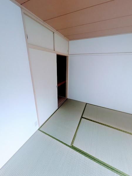 横浜市神奈川区三枚町のアパート