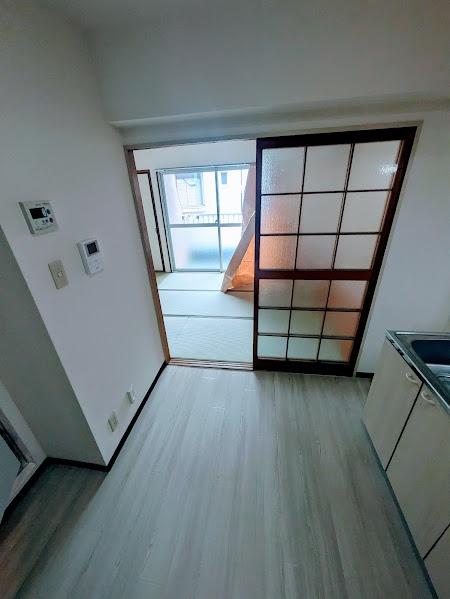 横浜市神奈川区松見町４丁目のマンション