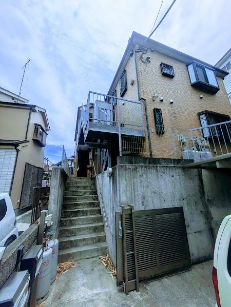 横浜市保土ケ谷区仏向町のアパート