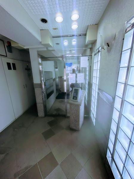 横浜市中区初音町３丁目のマンション