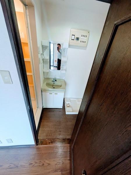 横浜市中区初音町３丁目のマンション