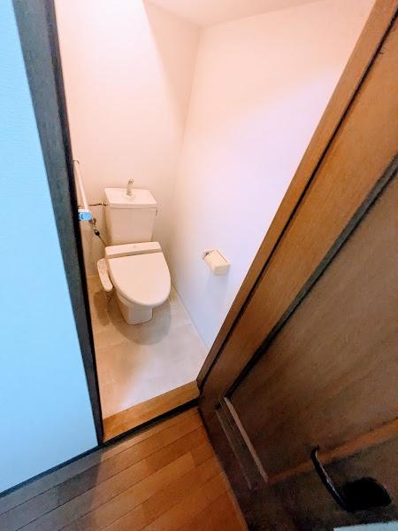 横浜市中区曙町３丁目のマンション