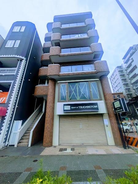 横浜市中区曙町３丁目のマンション