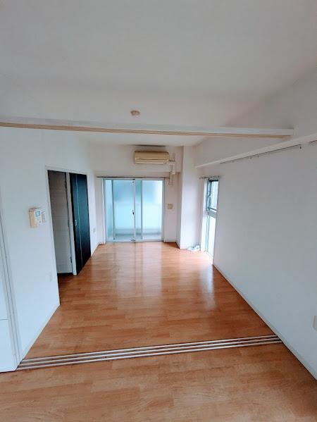 横浜市南区吉野町３丁目のマンション