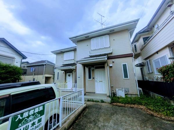横浜市神奈川区白幡南町のテラスハウス
