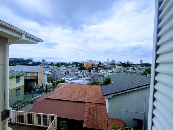 横浜市神奈川区白幡南町のテラスハウス