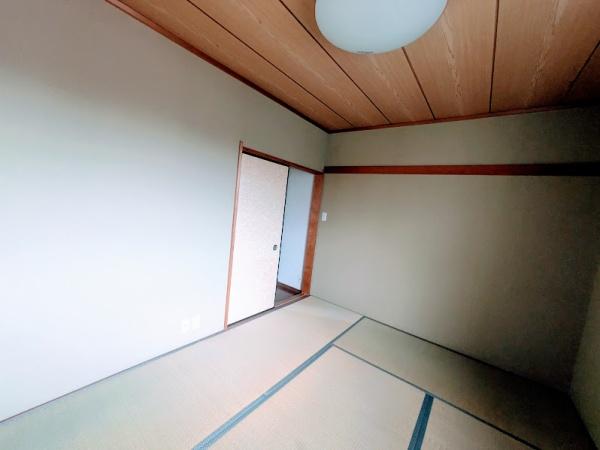 横浜市神奈川区白幡南町のテラスハウス