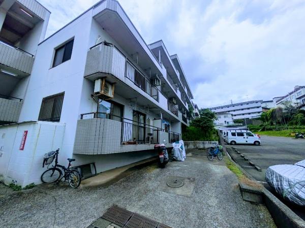 横浜市神奈川区三枚町のマンション