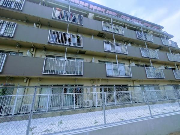 横浜市南区六ツ川２丁目のマンション