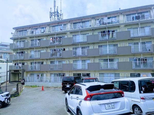 横浜市南区六ツ川２丁目のマンション