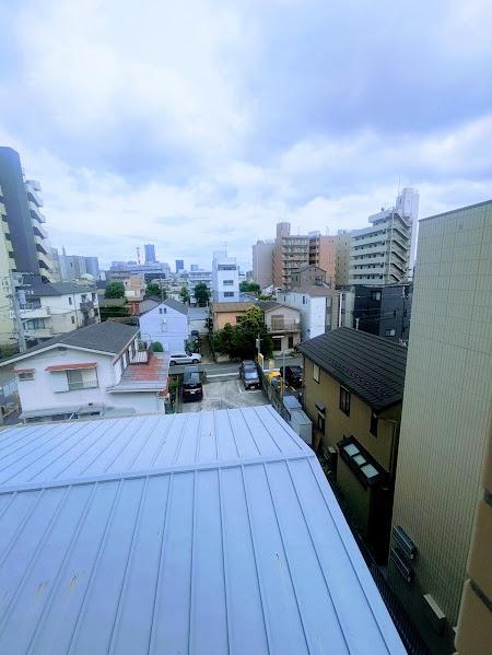 横浜市西区浅間町４丁目のマンション