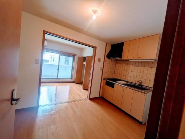 横浜市西区浅間町４丁目のマンション