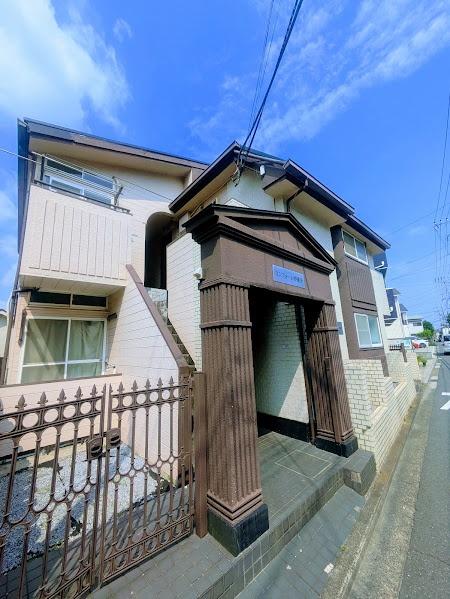 横浜市神奈川区松見町２丁目のアパート