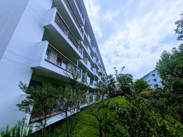 横浜市神奈川区三ツ沢下町のマンション