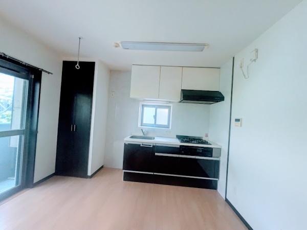 横浜市南区白妙町４丁目のマンション