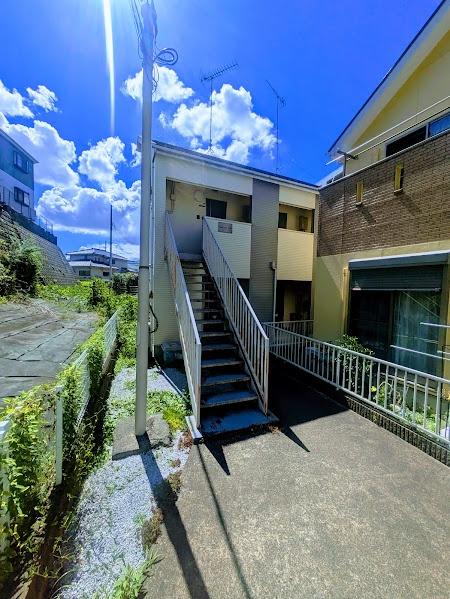 横浜市神奈川区三ツ沢西町のアパート
