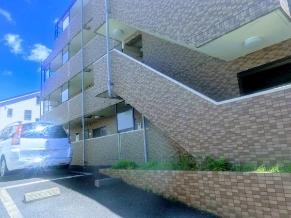 横浜市西区西戸部町2丁目のマンション