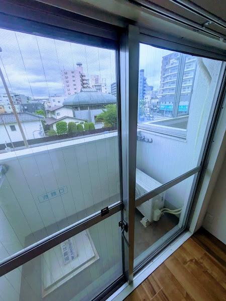 横浜市西区浅間町５丁目のマンション