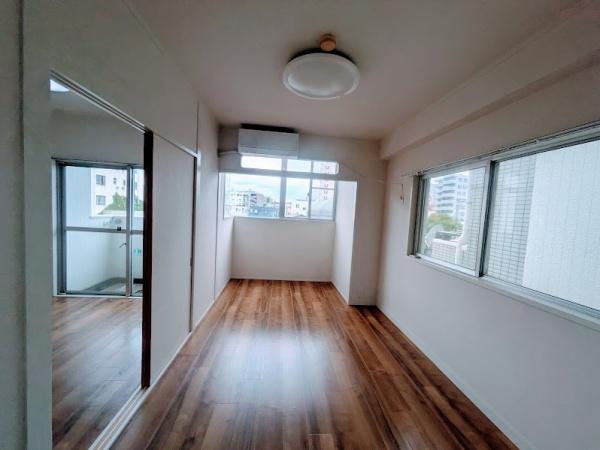 横浜市西区浅間町５丁目のマンション