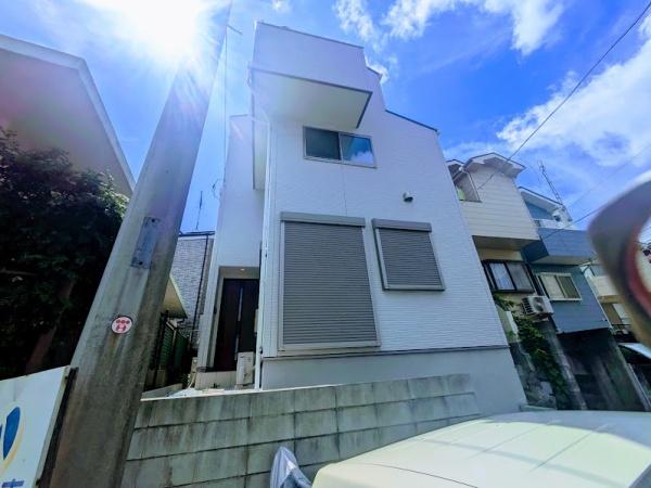 横浜市保土ケ谷区岩井町のテラスハウス