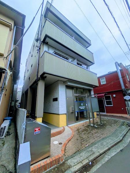 横浜市神奈川区六角橋１丁目のマンション