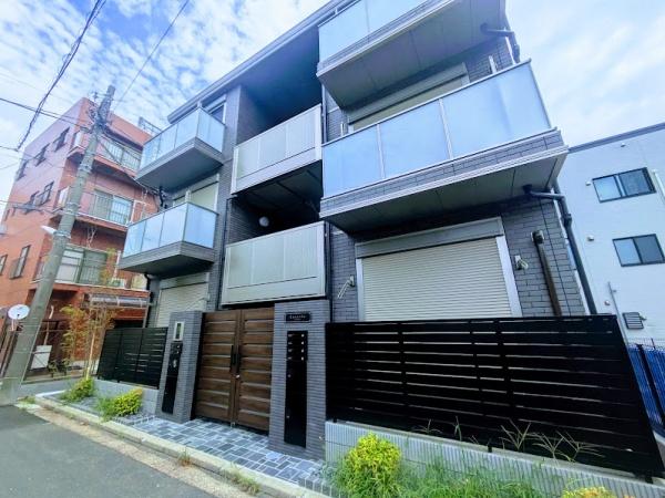 横浜市神奈川区三ツ沢下町のアパート