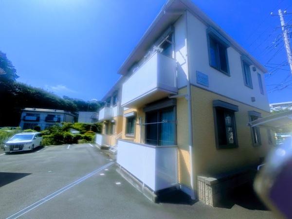 横浜市神奈川区菅田町のアパート