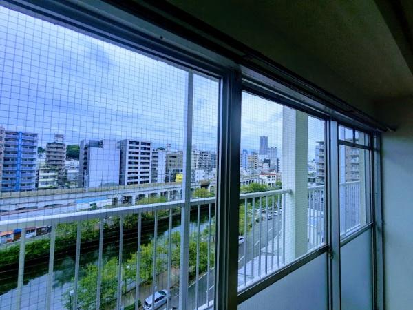 横浜市中区末広町３丁目のマンション
