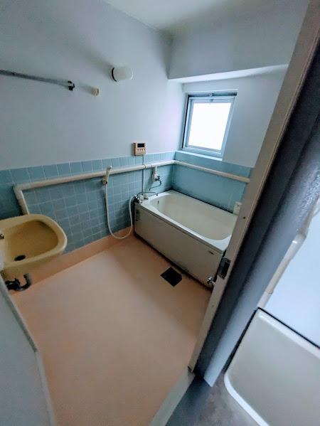 横浜市中区末広町３丁目のマンション