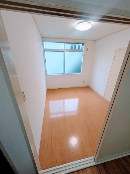 横浜市西区西戸部町１丁目のアパート