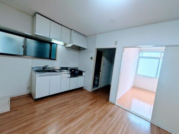 横浜市西区西戸部町１丁目のアパート