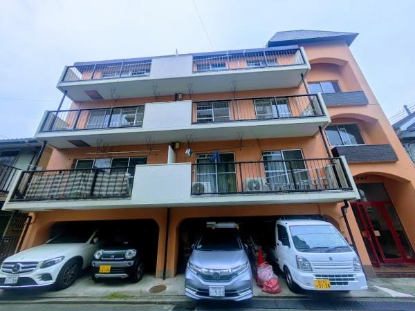 横浜市南区共進町１丁目のマンション