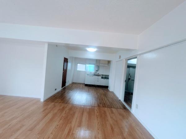 横浜市南区共進町１丁目のマンション